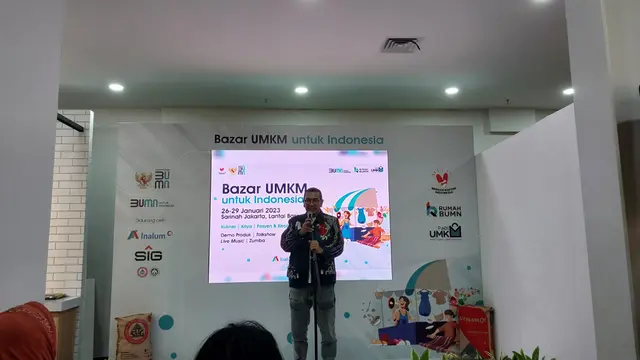 Staf Khusus Menteri BUMN Arya Sinulingga dalam Bazar UMKM untuk Indonesia di Sarinah, Kamis (26/1/2023)