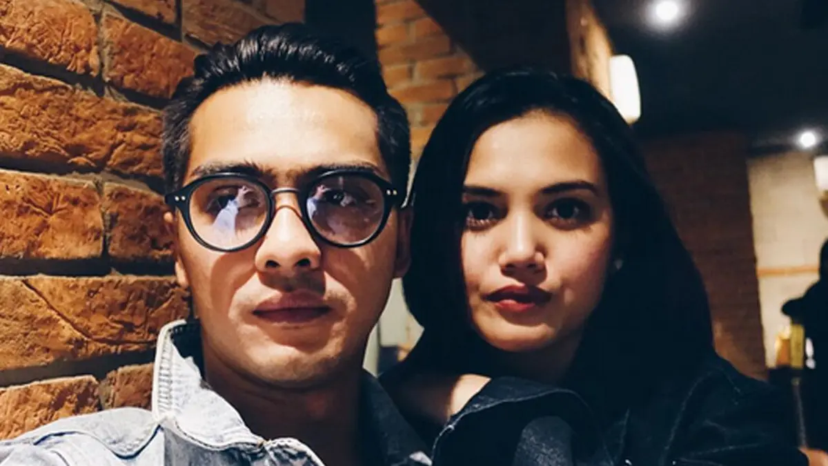 Potret Pasangan Selebriti Paling Romantis, Ricky Harun dan Herfiza ...