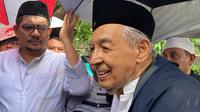 Jenazah Ibrahim Sjarief, suami Najwa Shihab dimakamkan di TPU Jeruk Purut, Jakarta, Rabu (21/5/2025) setelah disalatkan di masjid dekat rumah duka.