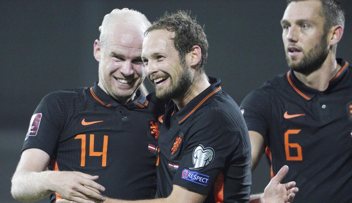 Hasil ini mengukuhkan posisi Belanda di puncak klasemen sementara dengan 16 poin dari 7 pertandingan. Sementara Latvia harus tertahan di peringkat ke-5. (AP/Roman Koksarov)