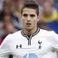 Erik Lamela adalah pemain sepak bola Profesional asal Perancis yang sekarang membela Tottenham Hotspur