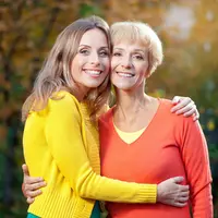 Jangan menunggu Hari Ibu untuk ungkapkan perasaanmu padanya. Luangkan waktumu untuknya sekarang juga. 