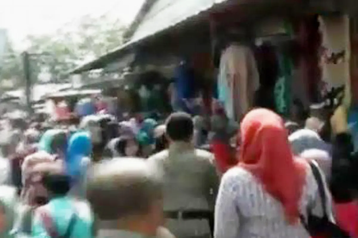 Penertiban PKL Tanah Abang Kembali Diwarnai Penolakan Pedagang