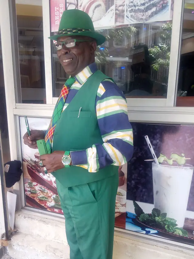 Pria Ini Dapat Julukan Paling Stylish di Afrika, 7 Gayanya Curi Perhatian