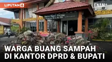 Dianggap Lalai, Warga Buang Sampah di Depan Kantor Bupati dan DPRD Sintang