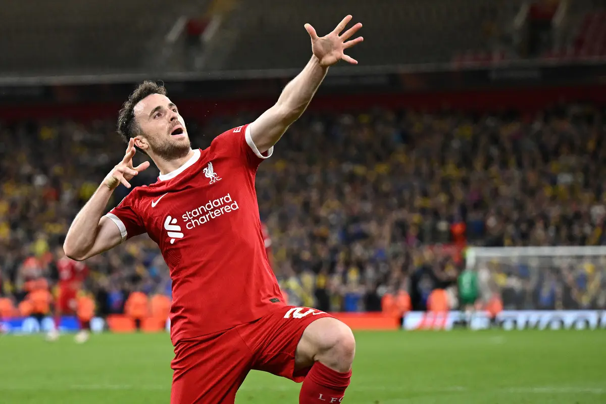 Foto: Aksi Ngotot Diogo Jota saat Cetak Gol Kedua Liverpool ke Gawang Union Saint-Gilloise di Liga Europa