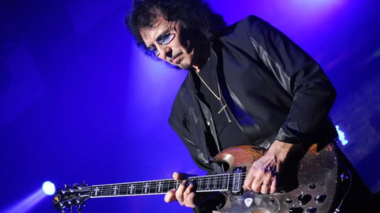 tommi-black-sabbath-131125b.jpg