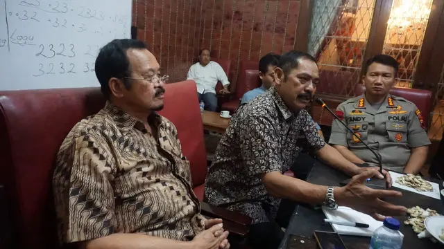 Pemkot) Solo bergerak cepat menetapkan status kejadian luar biasa (KLB) virus Corona alias Covid-19 setelah meninggalnya satu pasien positif corona di RSUD dr Moewardi Solo. (Foto: Liputan6.com/Fajar Abrori)