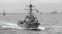 Percakapan di Laut China Selatan AS-Tiongkok: Kami Punya Pizza. Kapal penghancur USS Lessen di Laut China Selatan (Reuters)