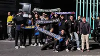 Kelompok suporter PSIM Yogyakarta dan PSS Sleman. (Bola.com/Ana Dewi)