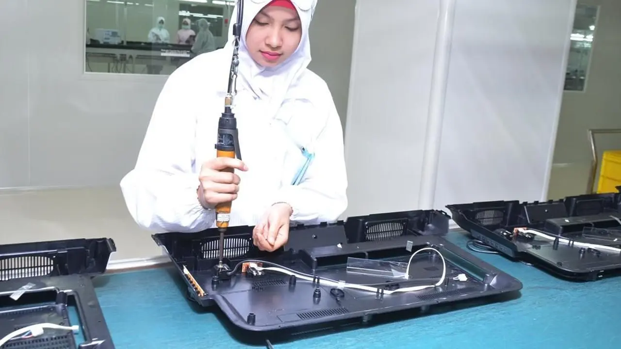 Implementasi TKDN akan memperkuat struktur manufaktur sehingga bisa mendongkrak daya saing industri sekaligus perekonomian nasional. (Dok Kemenperin)