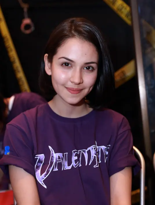 Selain Estelle Linden, turut berperan dalam film ‘Valentine’ diantaranya Arie Dagienkz dan Indra Birowo, serta Matthew Settle yang merupakan aktor Hollywood. (Wimbarsana/Bintang.com)