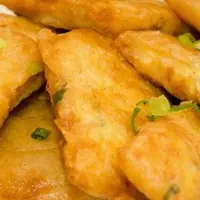 Nggak kemana-mana saat akhir pekan? Coba masak martabak tahu saja untuk camilan keluarga!| Via: resepmakanan.me