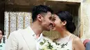 Pernikahan Chicco Jerikho dan Putri Marino di Bali, Sabtu (3/3/2018).Acara berjalan lancar dan dihadiri oleh kedua keluarga besar dan kerabat serta sahabat dan beberapa selebriti. (Instagram/#mrandmrsjerikho)