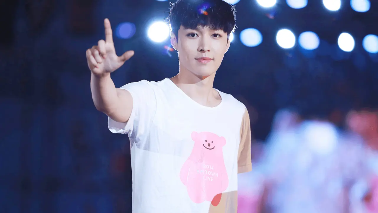 Lay EXO