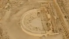 Pantauan udara dari kota bersejarah Palmyra di Homs Governorate, Suriah, 28 Maret 2016. Kota yang berada dibawah Kekaisaran Romawi, Palmyra merupakan salah satu kota metropolis pedagangan terbesar didaerah tersebut. (REUTERS / Rossiya 24)