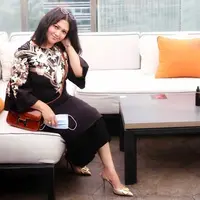 (Instagram/bellasaphiraofficial)