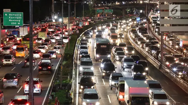 Jelang Imlek, Lalu Lintas Ibu Kota Terpantau Padat