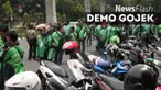 Ribuan driver Gojek berunjuk rasa di sejumlah titik di Ibu Kota, termasuk kawasan Bundaran Hotel Indonesia, Jalan MH Thamrin, Jakarta Pusat.