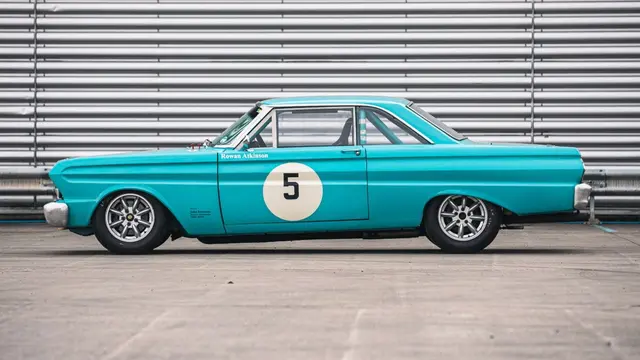 Mobil balap Rowan Atkinson sedang mencari pemilik baru