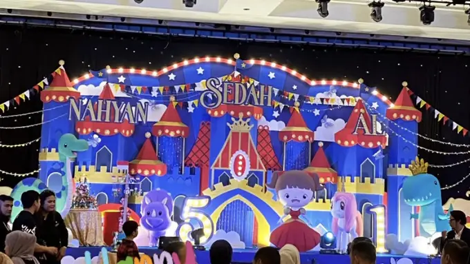 Keluarga Kahiyang Ayu Rayakan Ulang Tahun Ketiga Anaknya