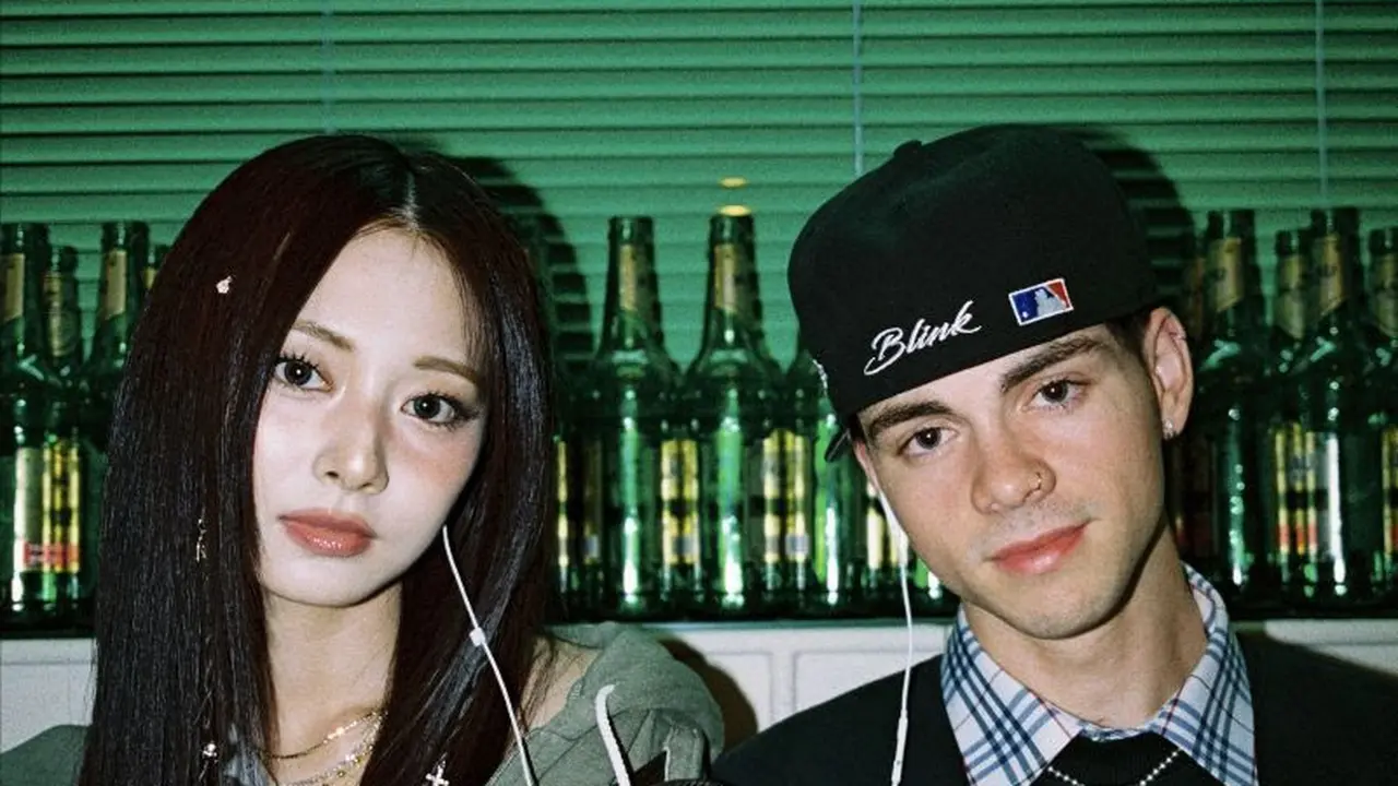 Corby Besson dan Tzuyu TWICE