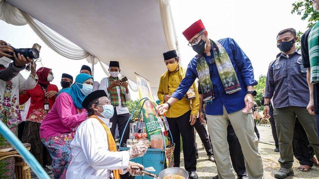 7 Jajanan Khas Betawi yang Wajib Dicicipi Selama KTT ASEAN 2023, Kerak Telor hingga Putu Mayang