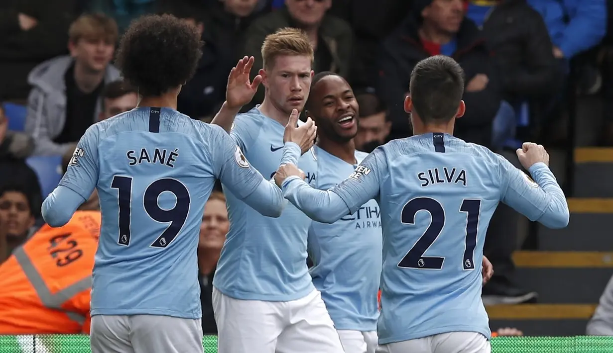 1. Manchester City - £ 1.1 Miliar (AFP/Adrian Dennis)
