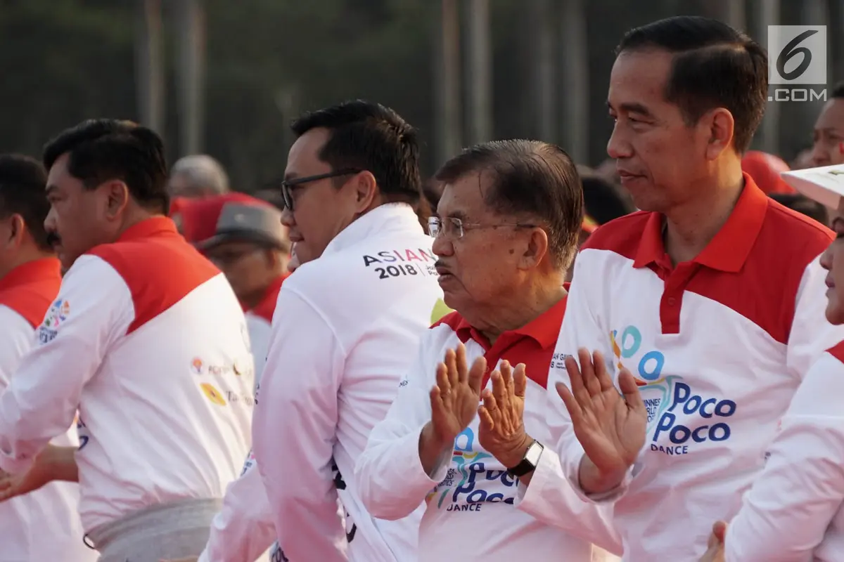 Gaya Jokowi dan Jusuf Kalla Meriahkan Pemecahan Rekor Tari Poco-Poco
