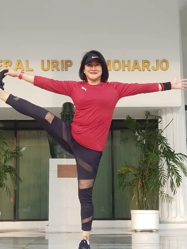 Yurike Prastika (https://www.instagram.com/p/B6Rfyr0HXYC/)