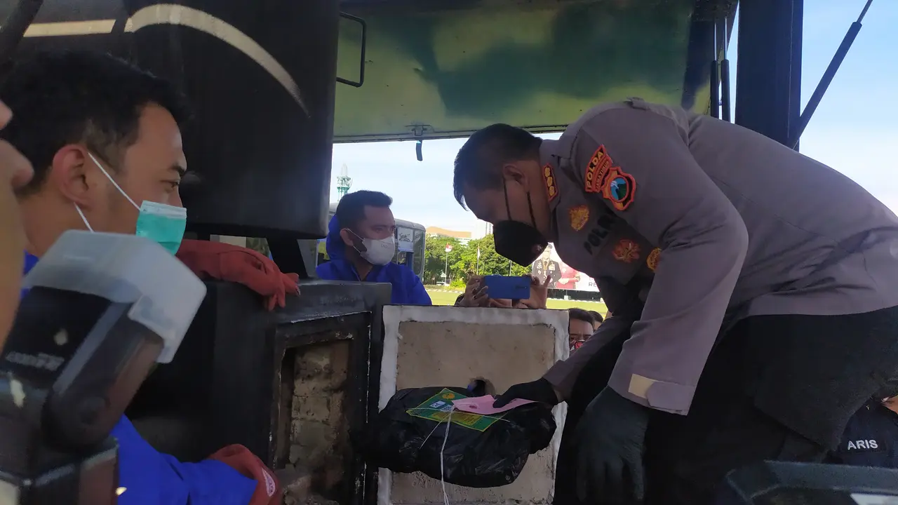 Pemusnahan barang bukti narkoba di Polda Jatim. (Dian Kurniawan/Liputan6.com).