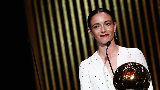 Foto: Aitana Bonmati Raih Gelar Back-to-Back Penghargaan Ballon d'Or Feminin