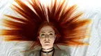 Emily Reay ini ia tetap menjaga keaslian warna rambut merahnya yang alami meski harus dikeluarkan dari kelas.Murid trinity school di Carlisle cumbria ini tidak mau menuruti keinginan gurunya untuk mewarnai rambutnya dengan warna yang agak gelap