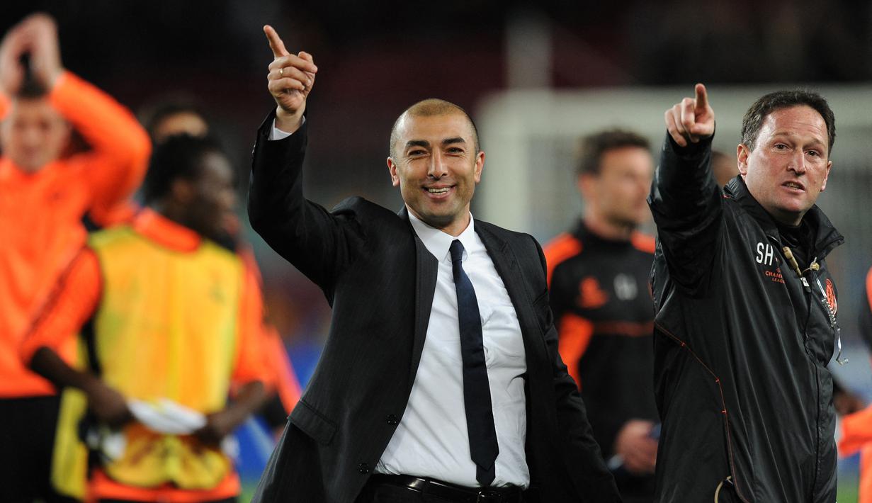 <p>Roberto Di Matteo. Eks pemain Chelsea ini menjadi pelatih Chelsea hanya 8 bulan mulai Maret hingga November 2012. Ia yang berstatus sebagai pelatih sementara menggantikan posisi Andre Villas-Boas ini mampu mempersembahkan dua trofi bagi The Blues, yaitu 1 trofi domestik berupa Piala FA 2011/12 dan 1 trofi Eropa berupa gelar Liga Champions di musim yang sama. (AFP/Lluis Gene)</p>
