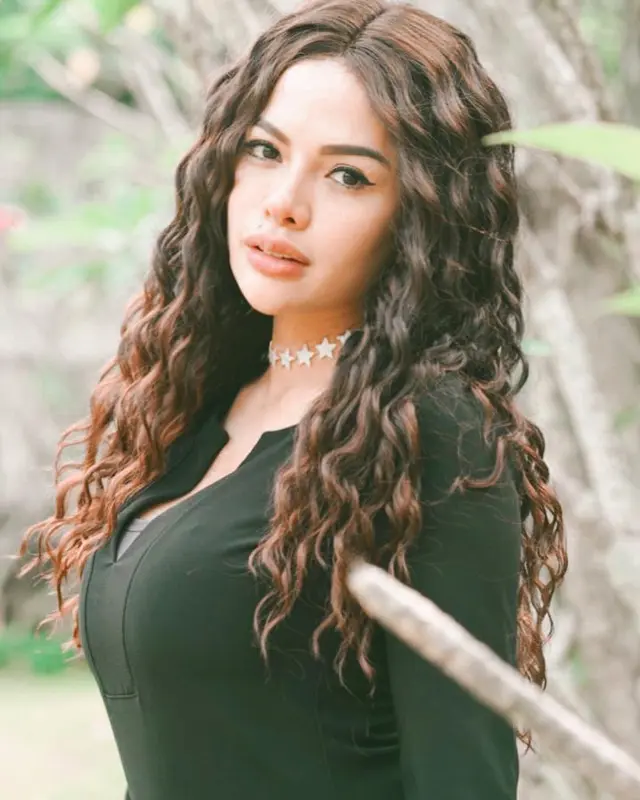 Ayah Vadel Badjideh sebut Lolly melarat, begini respons geram Nikita Mirzani