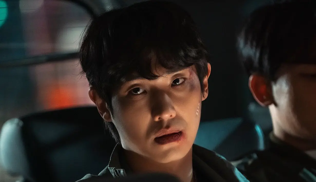 Lee Joon akan berperan sebagai Min Do Hyuk, seorang pria berbahaya yang pernah menjadi gangster. Min Do Hyuk hanya menjalani hidup karena dia dilahirkan, dan dia tidak memiliki impian atau harapan. (Foto: SBS via Soompi)