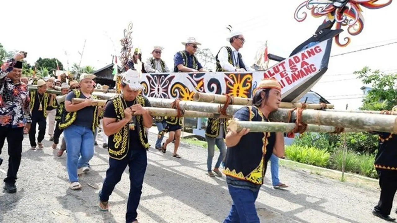 Festival Budaya Mecaq Undat 2025, Bupati Aulia Rahman Ajak Warga Lestarikan Tradisi dan Kearifan Lokal