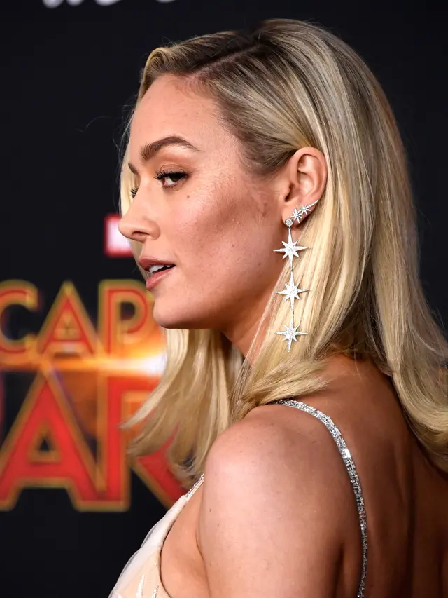 Cantiknya Brie Larson di Red Carpet Captain Marvel