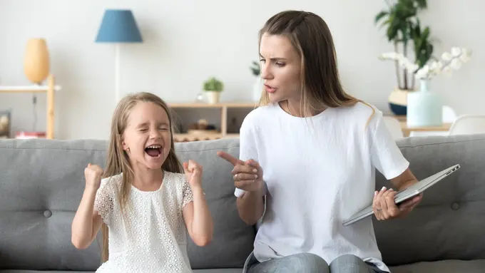 Orang Tua Wajib Tahu! Ini Tips Agar Anak Menjadi Penurut