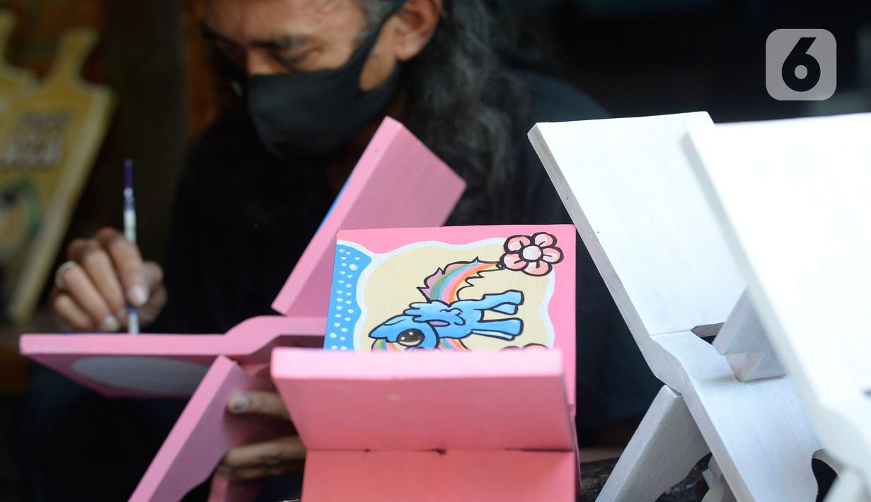 Foto Geliat Perajin Lekar Al Quran Di Masa Pandemi Bisnis Liputan6 Com