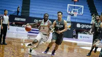 Bima Perkasa Jogja (BPJ) saat menghadapi Amartha Hangtuah pada lanjutan IBL 2025. (Bola.com/Ana Dewi)
