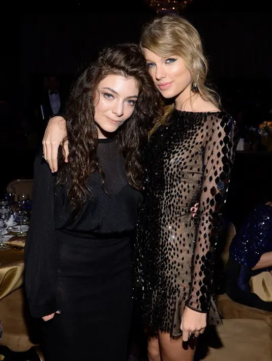 Ketika diwawancara kala itu, Lorde mengucapkan sebuah kisah dan menunjukan bahwa persahabatannya dengan Taylor sudah tak terjalin lagi. Ini jawaban Lorde ketika ditanya soal pahlawan di dunia musik. (AFP/Bintang.com)