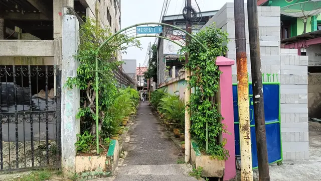 Lokasi penembakan warga oleh komplotan maling motor di Jalan Gang Merpati IV, Menteng Dalam, Tebet, Jakarta Selatan pada Minggu (20/4) subuh