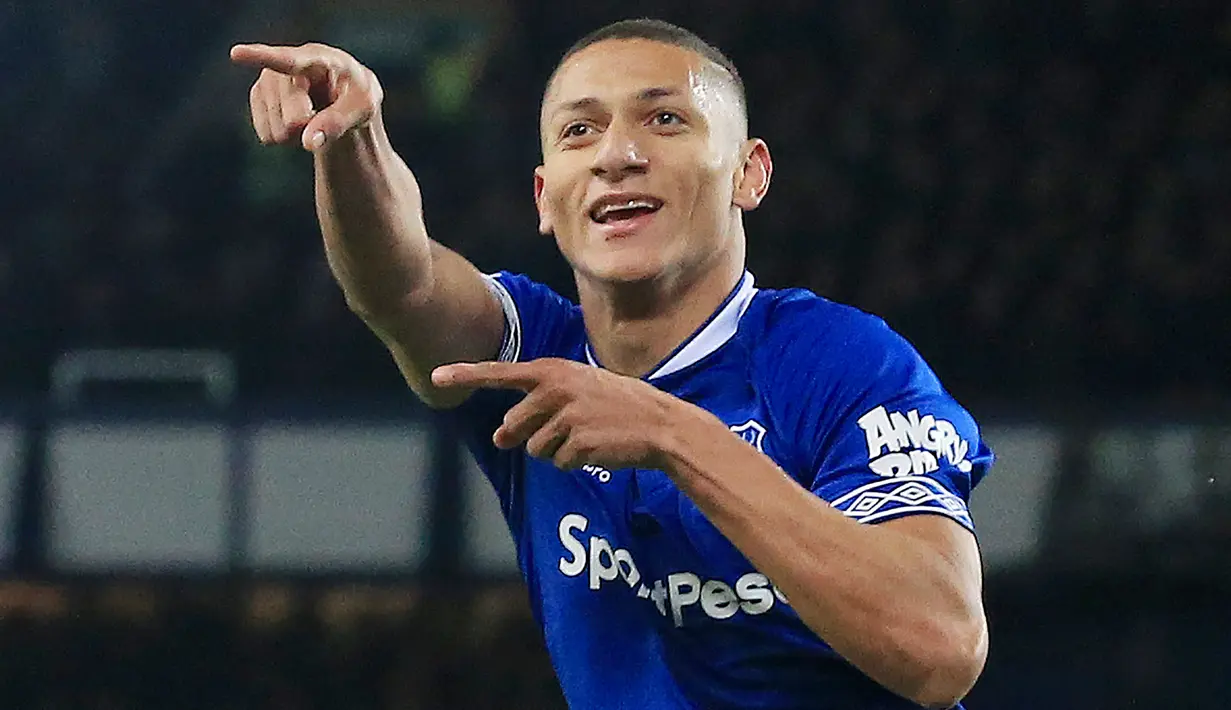 6. Richarlison (Everton) - 8 Gol. (AFP/Lindsey Parnaby)