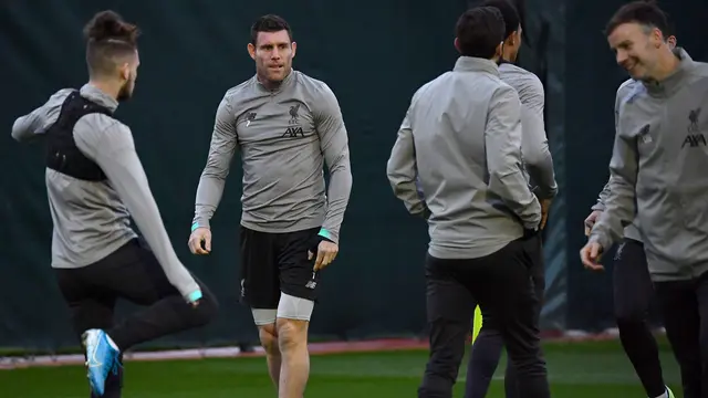Lihat Latihan Pemain Liverpool Jelang Lawan KRC Genk