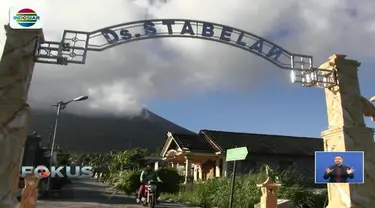 Letusan freatik masih terjadi setelah status Gunung Merapi ditingkatkan dari normal menjadi waspada. Petugas BPBD dan aparat kepolisian meminta masyarakat tenang namun tetap waspada.