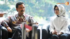 Sementara itu, Airin mendatangi KPK untuk menjenguk suaminya yang tertangkap untuk kasus dugaan suap sengketa Pilkada Lebak, Banten (Liputan6.com/ Abdul Aziz Prastowo)