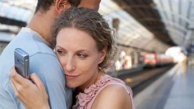 Istri Digoda Pria Lain, Begini Cara Suami Memberi Peringatan