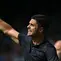 Pelatih Arsenal, Mikel Arteta, memberikan instruksi dari pinggir lapangan saat pertandingan sepak bola FA Community Shield Inggris antara Arsenal dan Manchester City di Principality Stadium, Cardiff, Wales Selatan, pada 16 Agustus 2026. (Glyn KIRK / AFP)