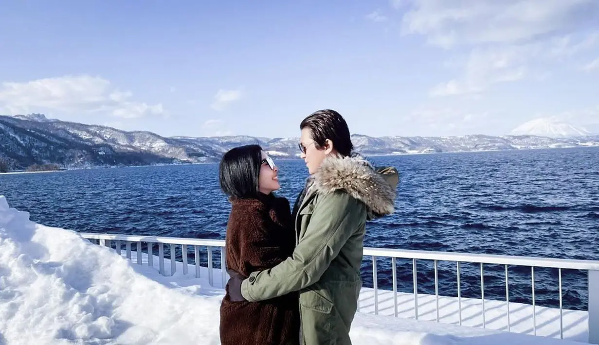 Syahrini dan Reino Barack (Instagram/princessyahrini)